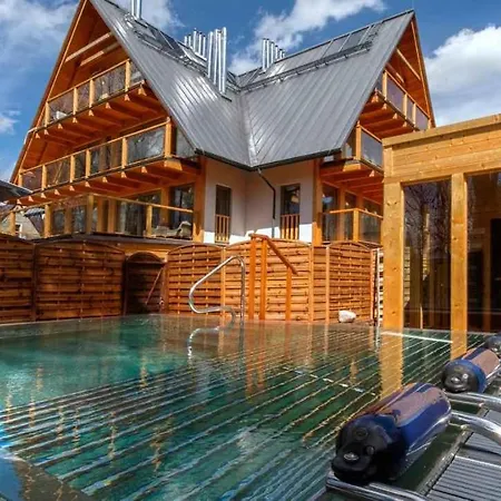 Miedziane Turnie Apartmán